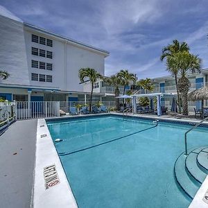 Castle By The Sea Motel